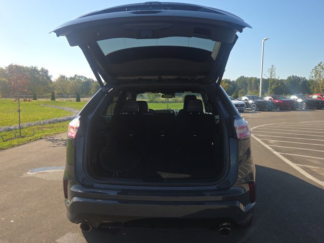 Used 2021 Ford Edge ST-Line FWD image 9