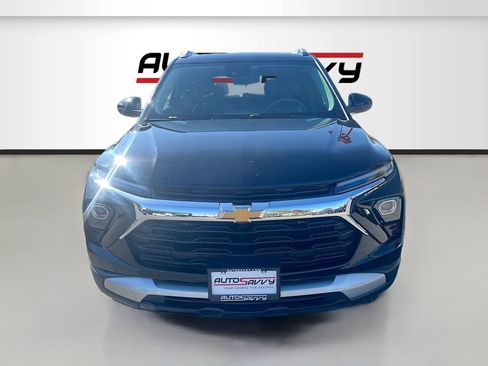 Used 2024 Chevrolet TrailBlazer LT FWD image 2