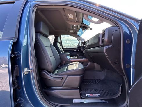 Used 2025 Chevrolet Silverado 2500 LT w/ Trail Boss Package image 21