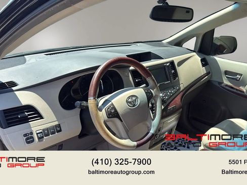 Used 2013 Toyota Sienna Limited w/ Premium Pkg AWD/4WD image 8