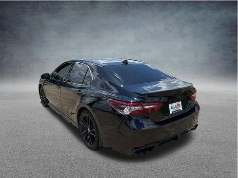 Used 2021 Toyota Camry XSE FWD image 7