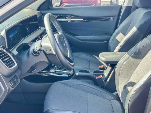 Used 2024 Kia Seltos S FWD image 18
