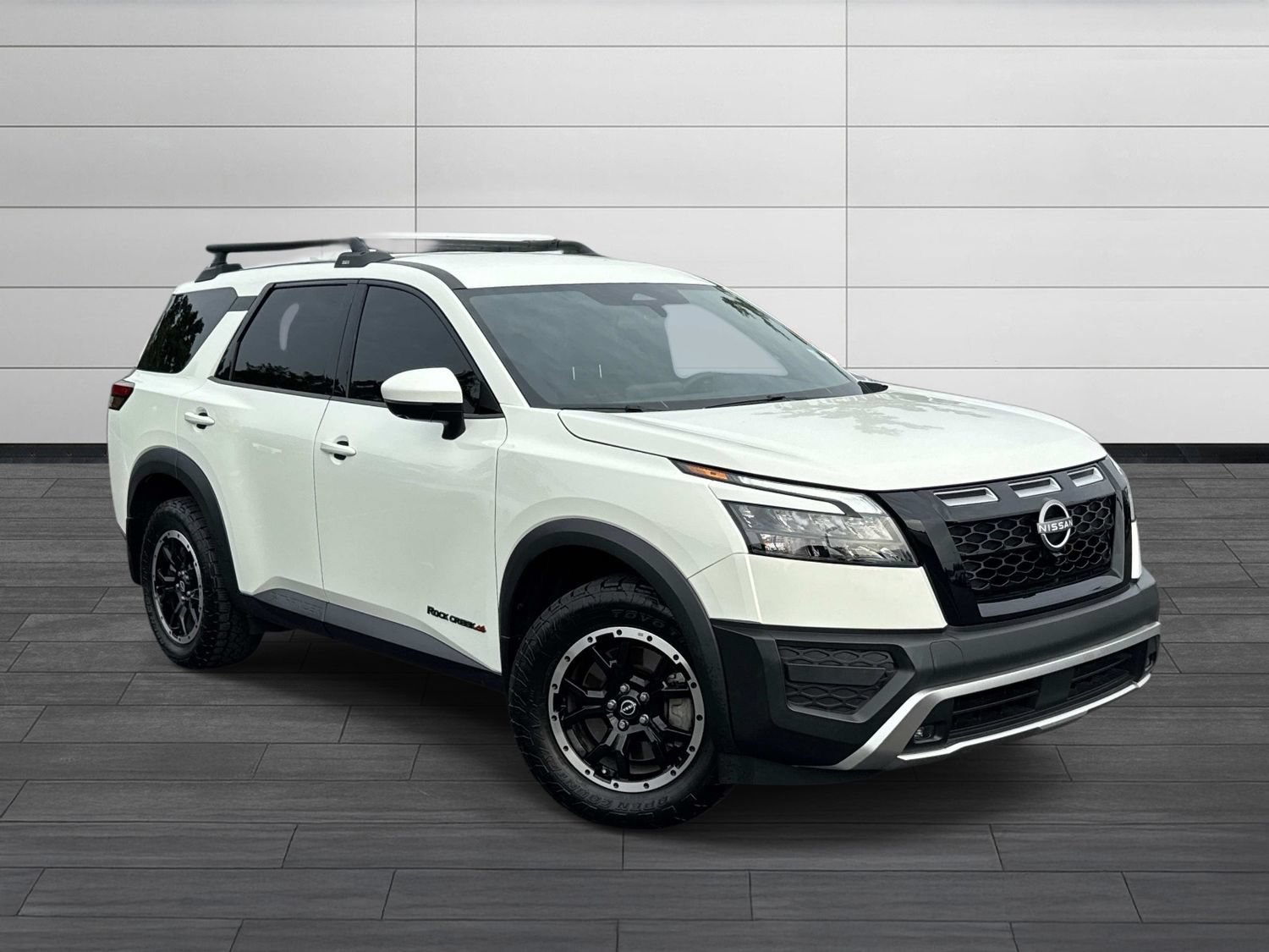 Used 2024 Nissan Pathfinder Rock Creek AWD/4WD image 2