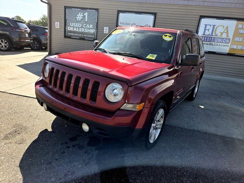 Used 2014 Jeep Patriot Latitude image 1