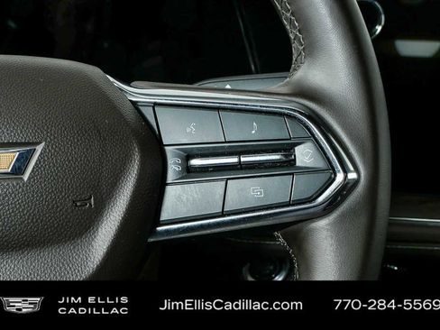 Used 2025 Chevrolet Tahoe LT AWD/4WD image 11
