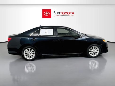 Used 2012 Toyota Camry XLE FWD image 2