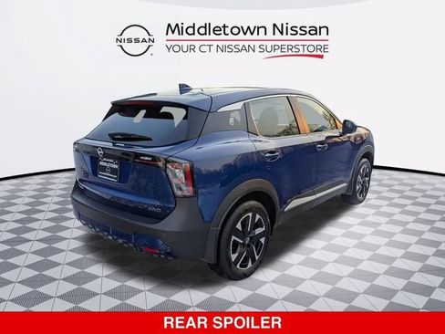 Certified 2025 Nissan Kicks SV AWD/4WD image 4