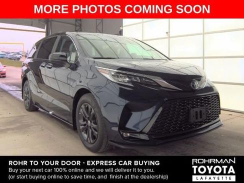 Used 2024 Toyota Sienna XSE image 5