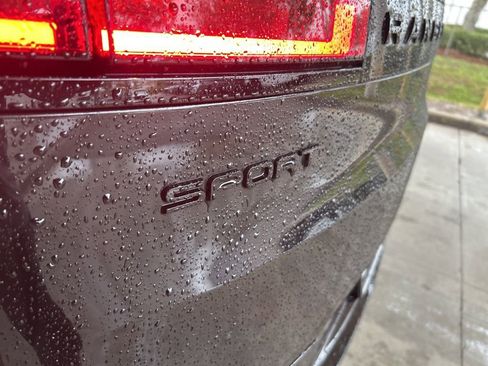 Used 2024 Land Rover Range Rover Sport Dynamic SE image 21