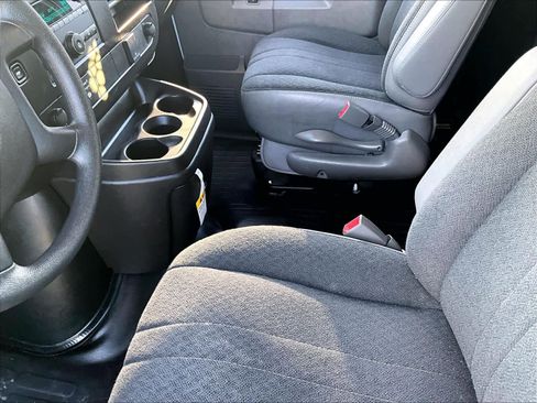 Used 2024 Chevrolet Express 2500 w/ Driver Convenience Package image 20