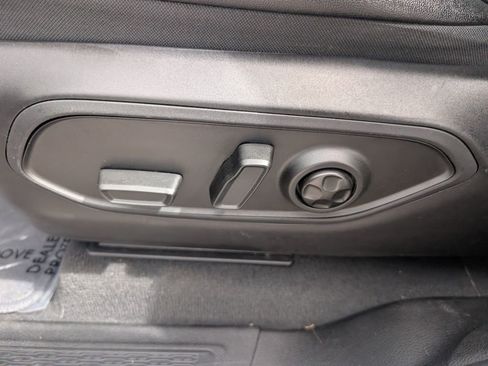 Used 2024 Jeep Grand Cherokee L Limited w/ Luxury Tech Group II image 10