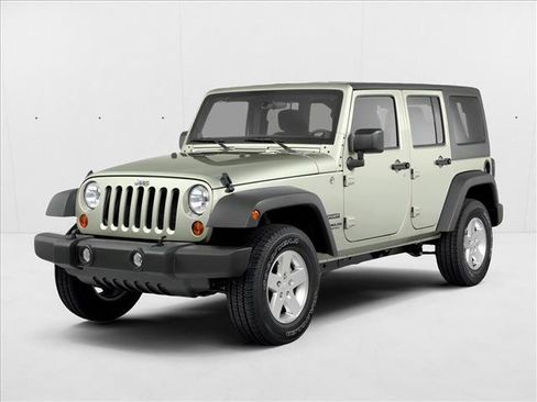 Used 2013 Jeep Wrangler Unlimited Sahara w/ Connectivity Group AWD/4WD image 1
