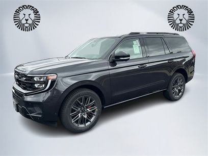 New 2025 Ford Expedition Platinum w/ Stealth Performance Package