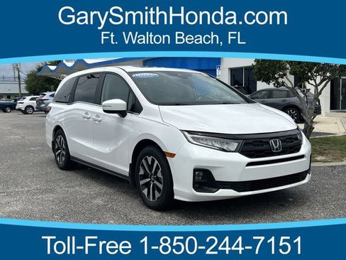 Certified 2026 Honda Odyssey EX-L image 1
