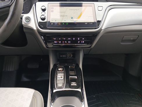 Used 2022 Chevrolet Bolt EUV Premier w/ Launch Edition image 11