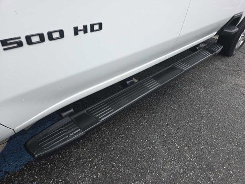 Used 2020 Chevrolet Silverado 2500 LTZ w/ LTZ Premium Package image 9