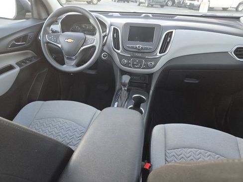 Certified 2024 Chevrolet Equinox LS w/ Driver Confidence II Package image 25