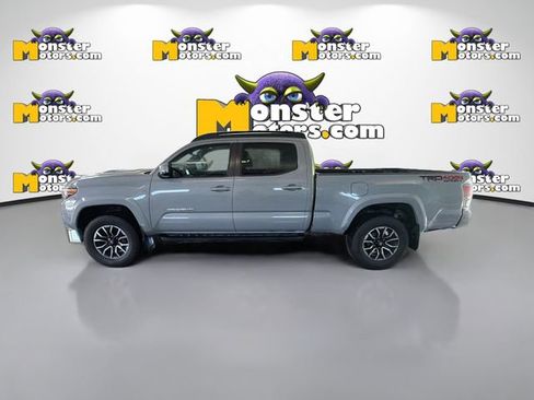 Used 2021 Toyota Tacoma TRD Sport AWD/4WD image 7