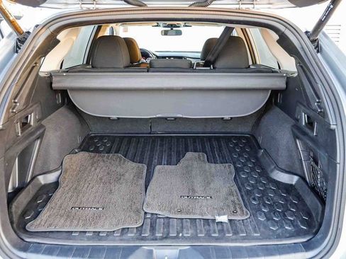 Used 2025 Subaru Outback Premium AWD/4WD image 31