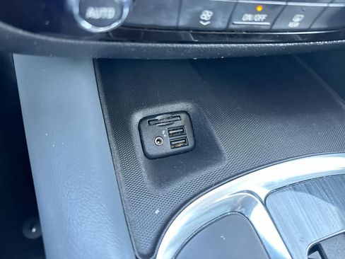 Used 2020 Buick Enclave Essence w/ Sound and Sites Package image 36