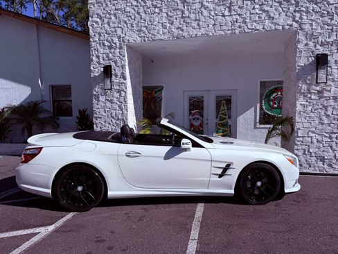 Used 2013 Mercedes-Benz SL 550 image 20