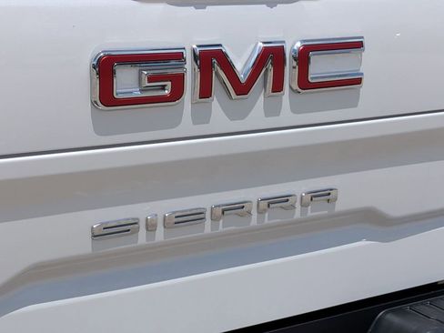 Used 2020 GMC Sierra 1500 SLT w/ SLT Premium Plus Package RWD image 5