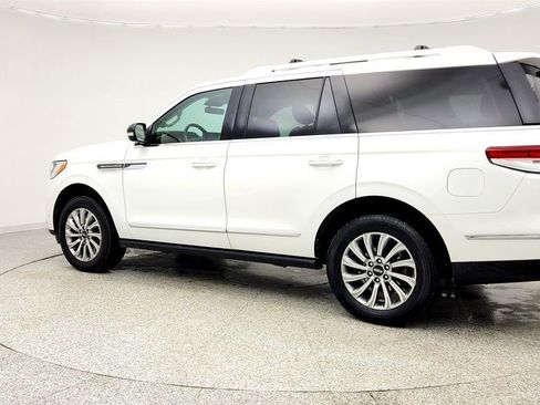 Used 2023 Lincoln Navigator 4WD image 7
