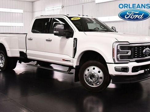 Used 2025 Ford F450 Platinum w/ Platinum Plus Package AWD/4WD image 1