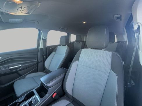 Used 2018 Ford Escape SE image 35