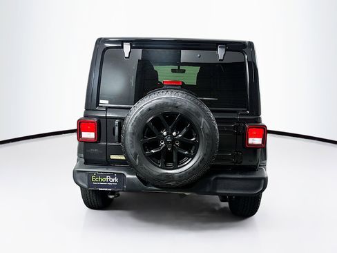 Used 2023 Jeep Wrangler Unlimited Sport AWD/4WD image 7