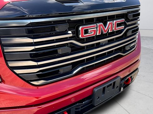 Used 2025 GMC Sierra 1500 AT4 w/ AT4 Premium Package AWD/4WD image 34