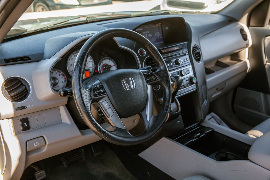 Used 2015 Honda Pilot EX image 11