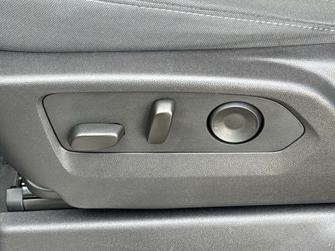 Used 2024 GMC Sierra 1500 Elevation image 14