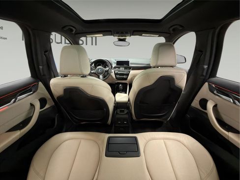 Used 2021 BMW X1 xDrive28i w/ M Sport Package image 7