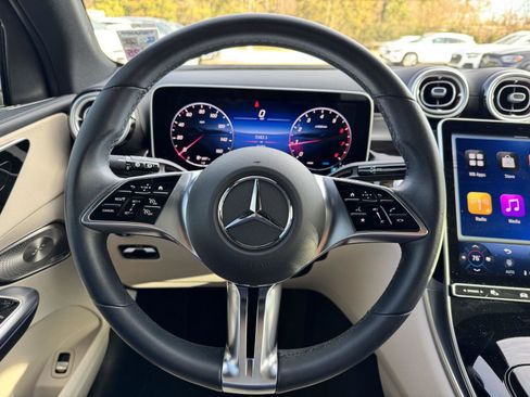 Certified 2025 Mercedes-Benz GLC 300 4MATIC image 10