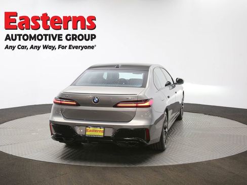 Used 2023 BMW 760i xDrive w/ Executive Package AWD/4WD image 43