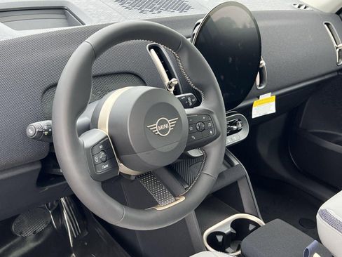 Used 2025 MINI Cooper Countryman S image 13