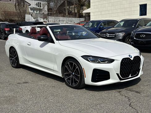 Used 2022 BMW 440i xDrive Convertible w/ Premium Package image 32