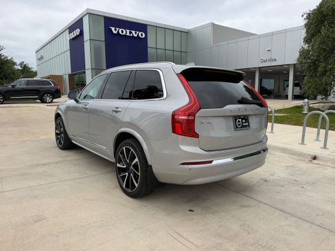 Certified 2023 Volvo XC90 B6 Plus AWD/4WD image 4