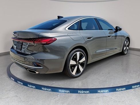 Used 2025 Audi A5 2.0T Premium image 3