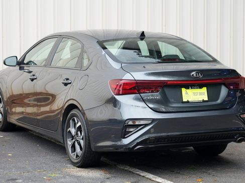 Used 2020 Kia Forte LXS FWD image 41