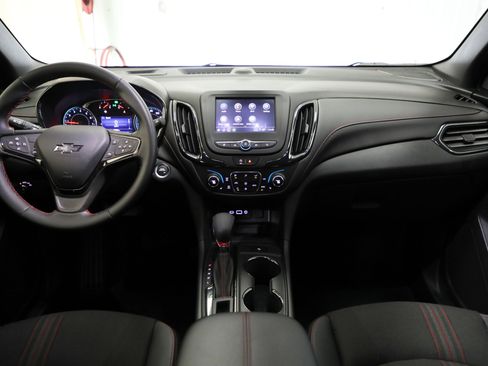 Used 2023 Chevrolet Equinox RS w/ LPO, Floor Liner Package image 2