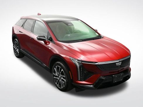Certified 2025 Cadillac Optiq Sport 1 AWD/4WD image 22