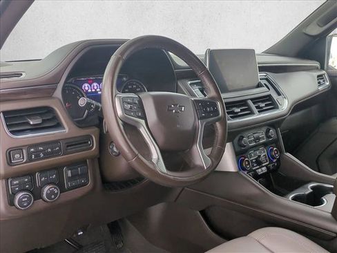 Used 2021 Chevrolet Suburban Z71 w/ Z71 Off-Road Package AWD/4WD image 10