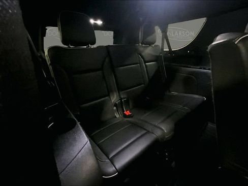 Used 2023 GMC Yukon XL SLT w/ SLT Luxury Package AWD/4WD image 33