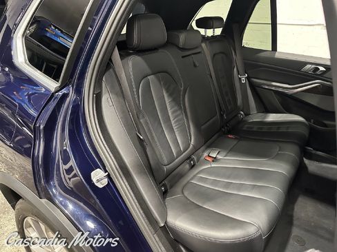 Used 2019 BMW X5 xDrive40i w/ Premium Package 2 AWD/4WD image 13