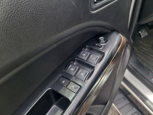 Used 2018 GMC Canyon Denali AWD/4WD image 11