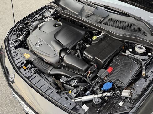 Used 2020 Mercedes-Benz GLA 250 4MATIC image 28