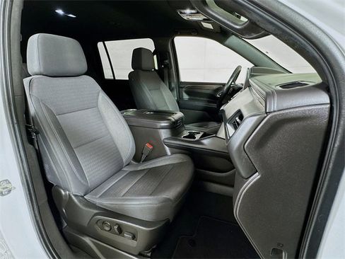Used 2021 Chevrolet Suburban LS image 25