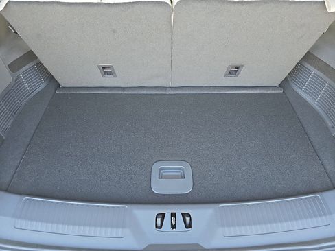 New 2026 Lincoln Aviator AWD w/ Jet Appearance Package image 13